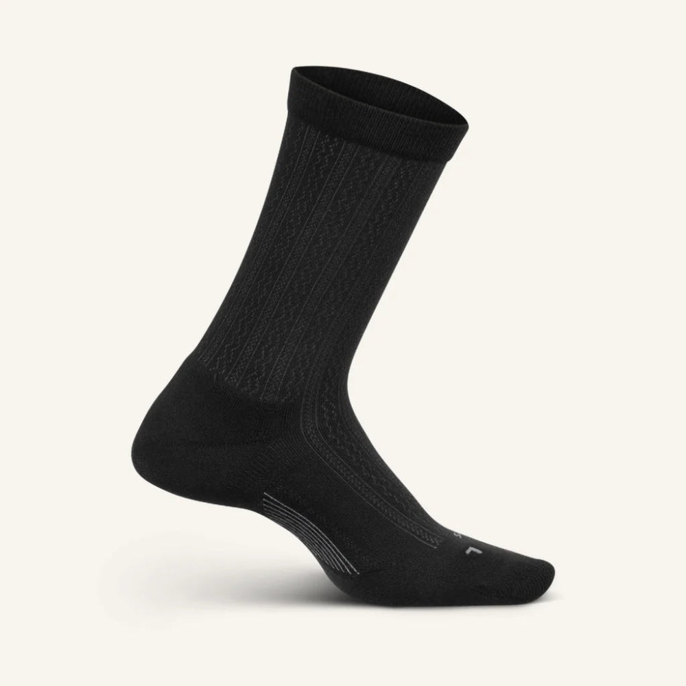 Feetures Everyday Women's Max Cushion Crew Texture Socks - Black