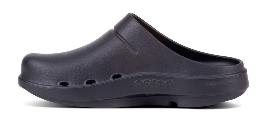 Oofos Oocloog Active Recovery Clog - Black